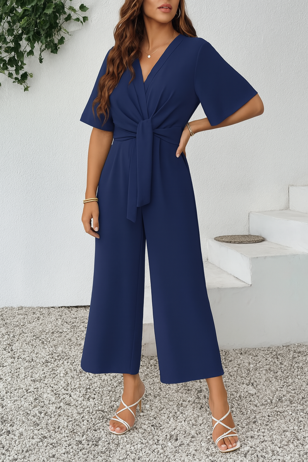 AURA – Mono Fluido con Nudo Frontal y Pierna Ancha