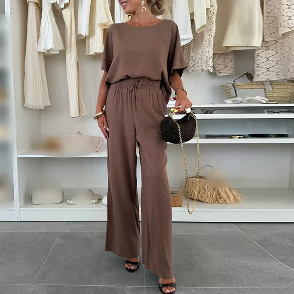 Luna - Conjunto fluido de dos piezas con diseño minimalista