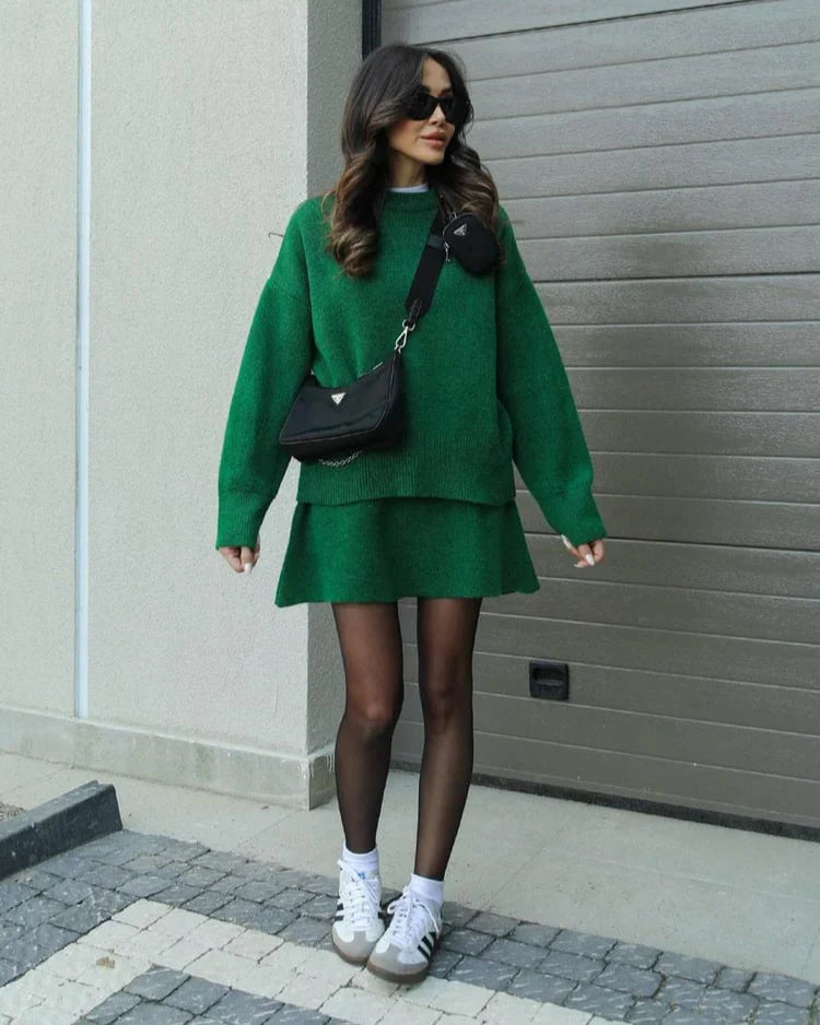 Lara - Conjunto de otoño de punto con jersey y falda