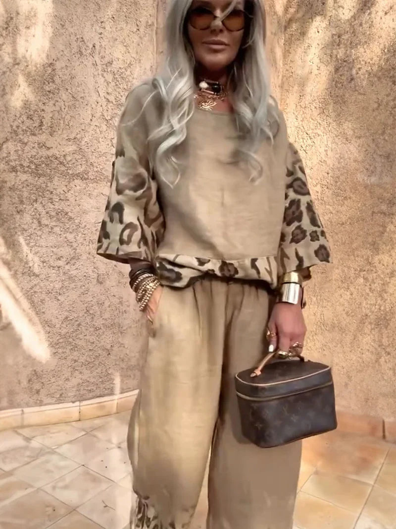 Lirio - Conjunto informal de salón con ribetes de leopardo